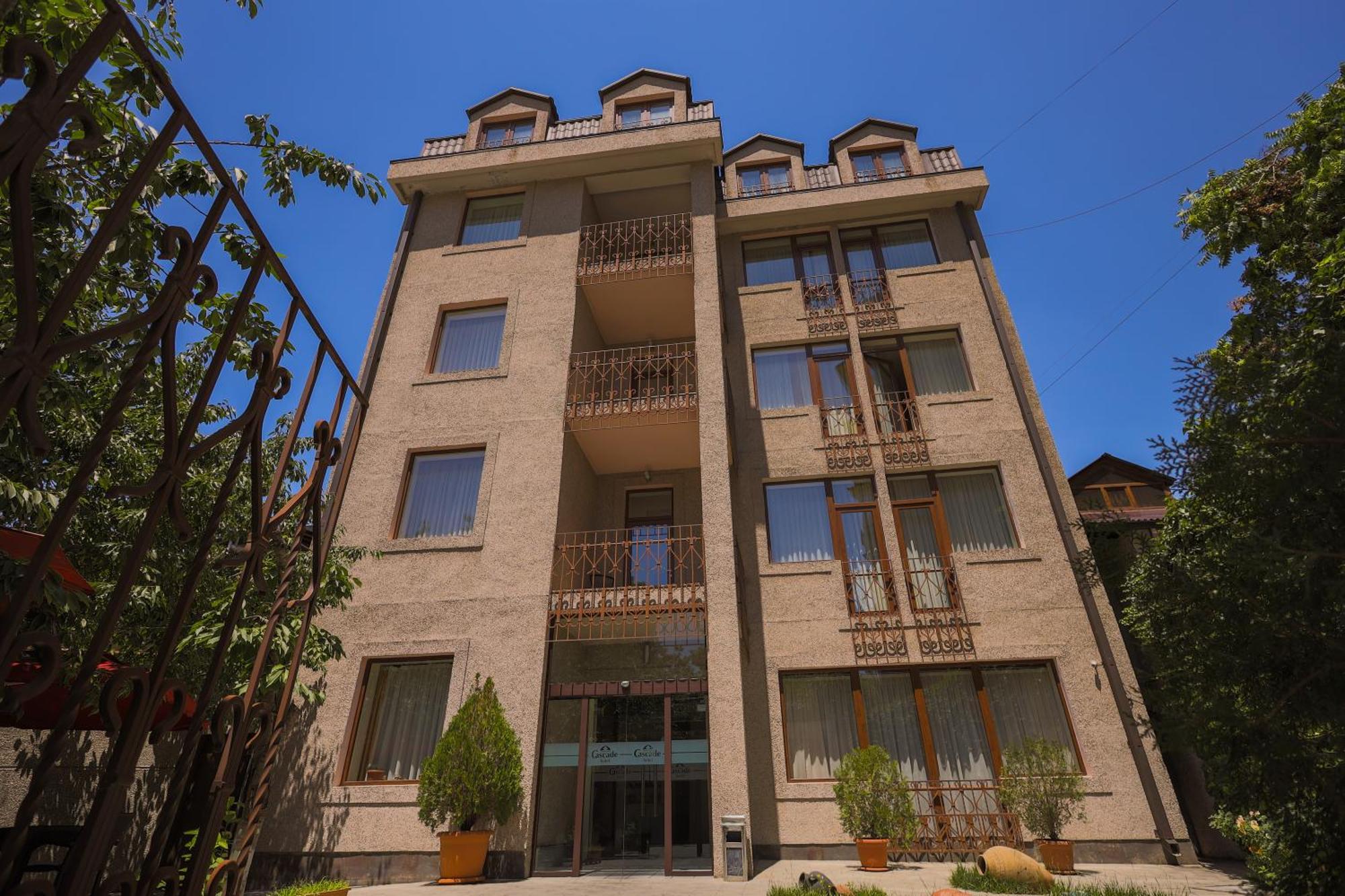 Cascade Hotel Yerevan Exterior photo